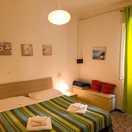 Classic Monterossino Apartment In Old Town Monterosso al Mare Esterno foto