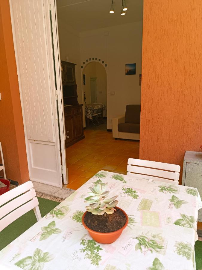 Classic Monterossino Apartment In Old Town Monterosso al Mare Esterno foto